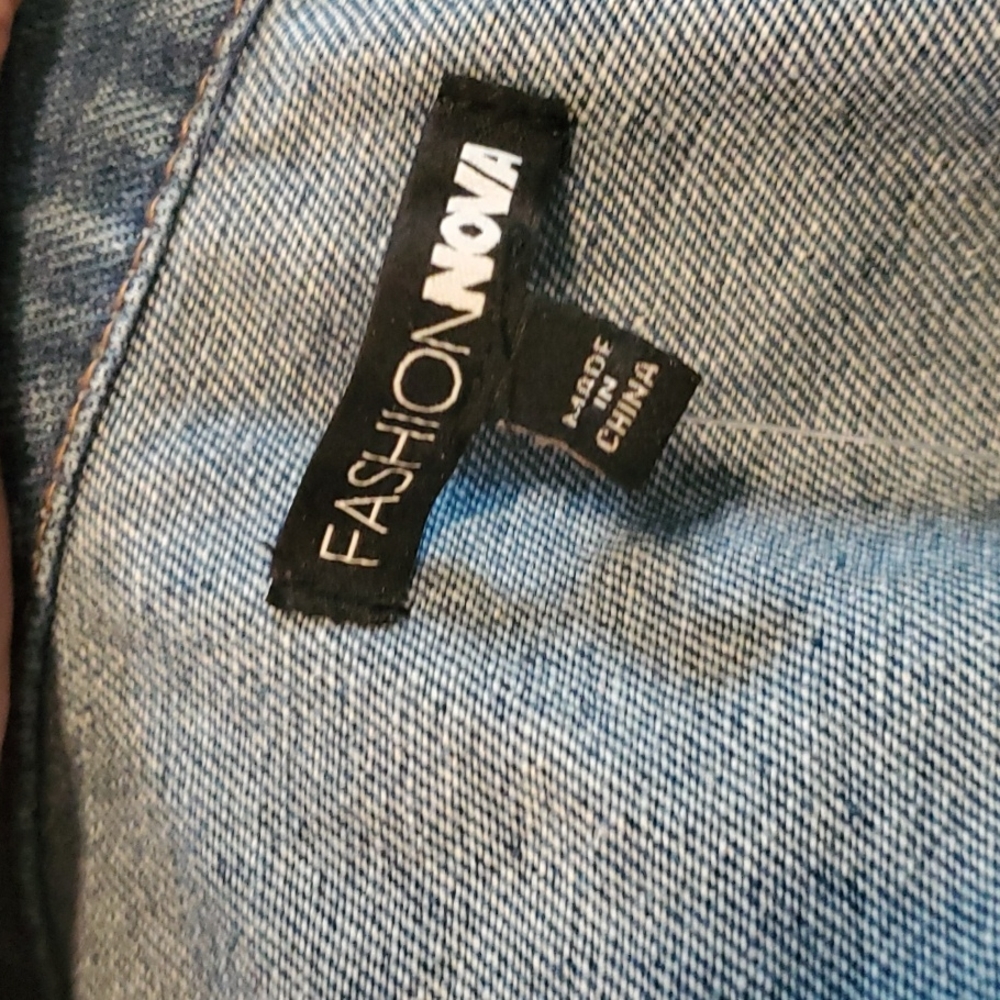 Fashion nova Jean jacket-NWT - Picture 6 of 9